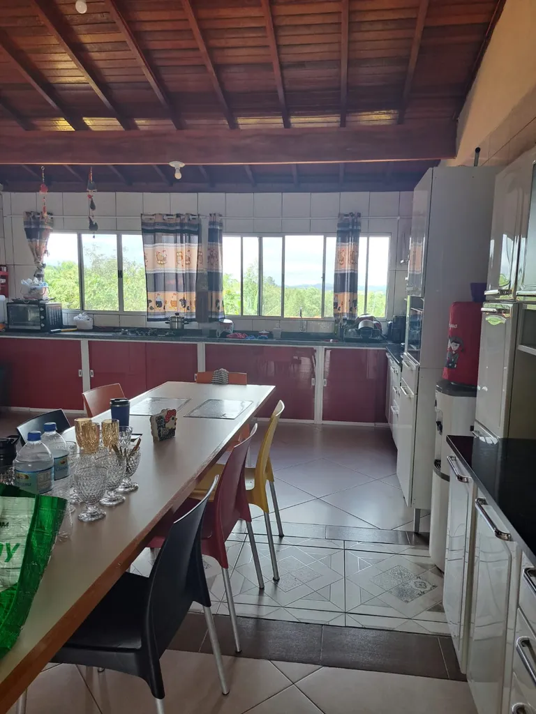 Belíssima chácara em bairro nobre de biritiba mirim - vertentes