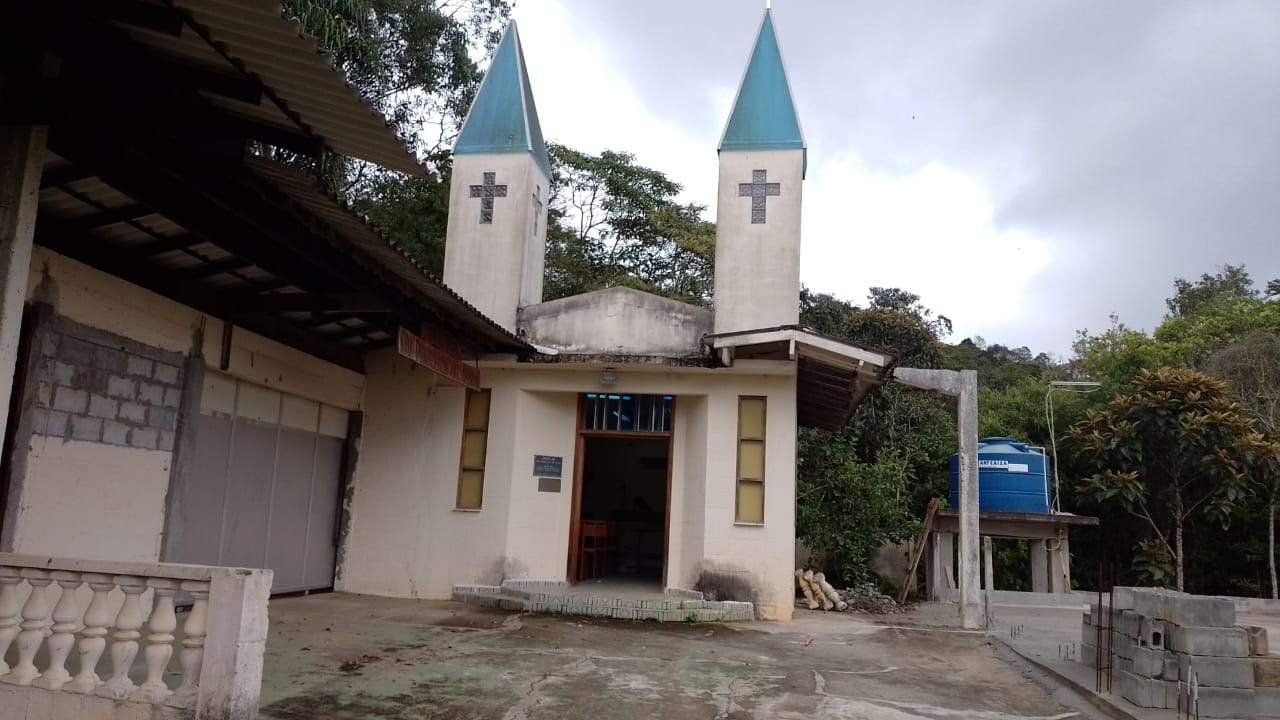 Chácara para locação em taiaçupeba - mogi das cruzes