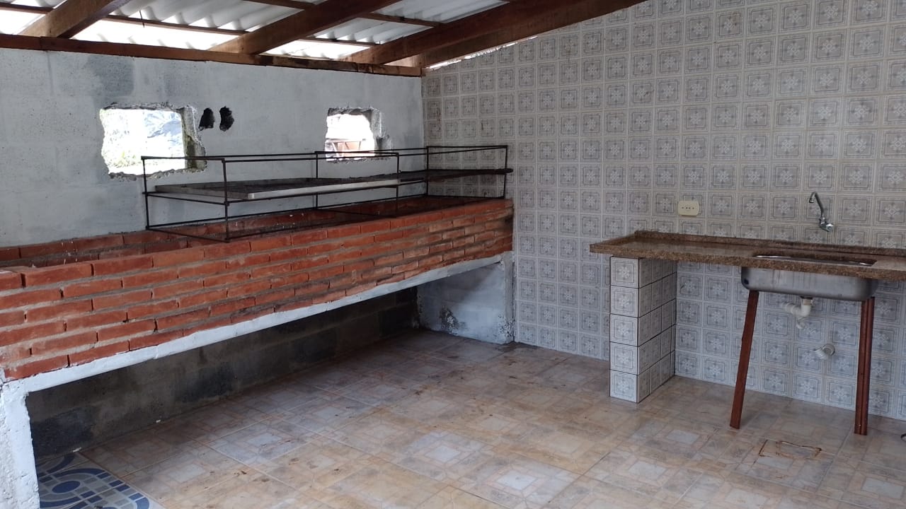 Chácara para locação em taiaçupeba - mogi das cruzes