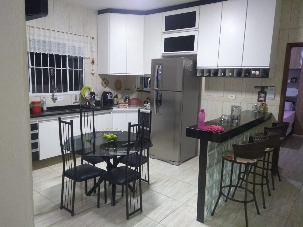 Sobrado belíssimo em biritiba mirim